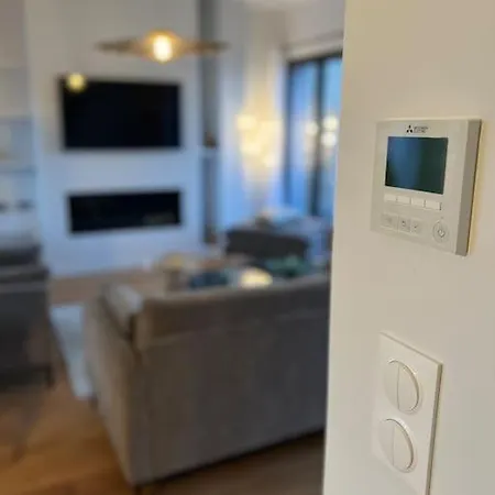 Grand Triplex Avec Terrasse بولونِ بييانكور