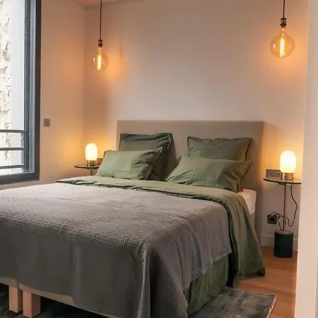 Grand Triplex Avec Terrasse شقة بولونِ بييانكور