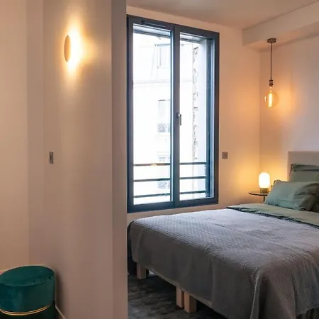 شقة Grand Triplex Avec Terrasse *