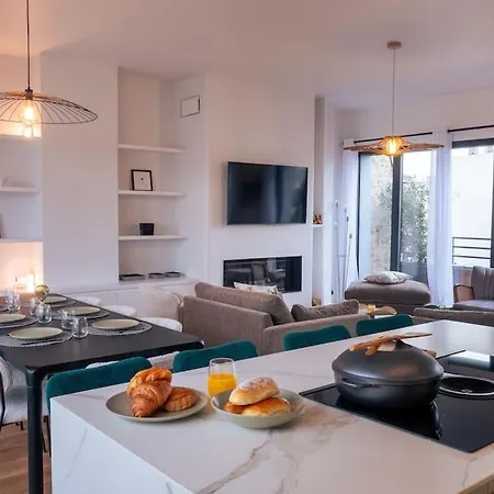 Grand Triplex Avec Terrasse شقة بولونِ بييانكور