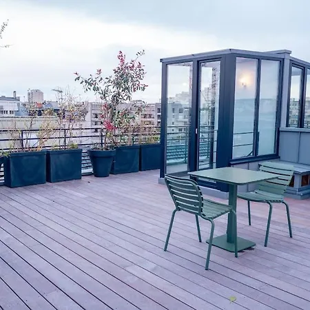 Grand Triplex Avec Terrasse